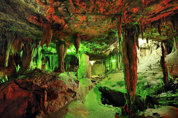 LAY_KHAO_KOB_CAVE