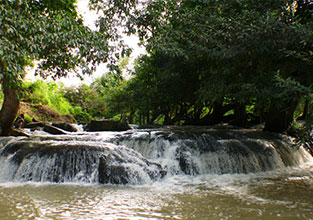 Vibhawadi_Waterfall