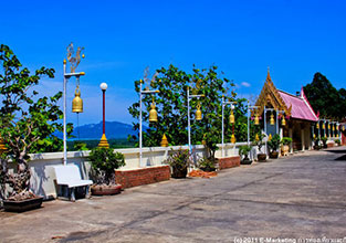Wat_Khao_Suwan_Pradit
